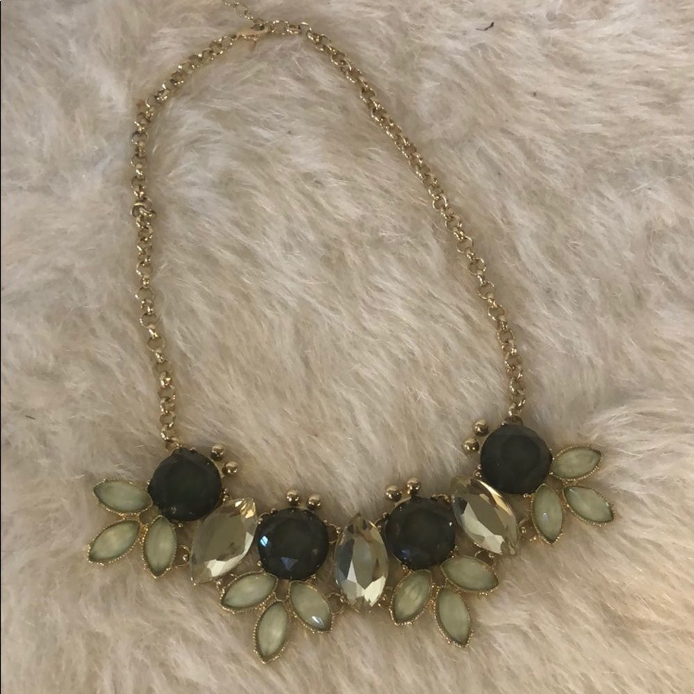 Costume jewelry necklace (1574)